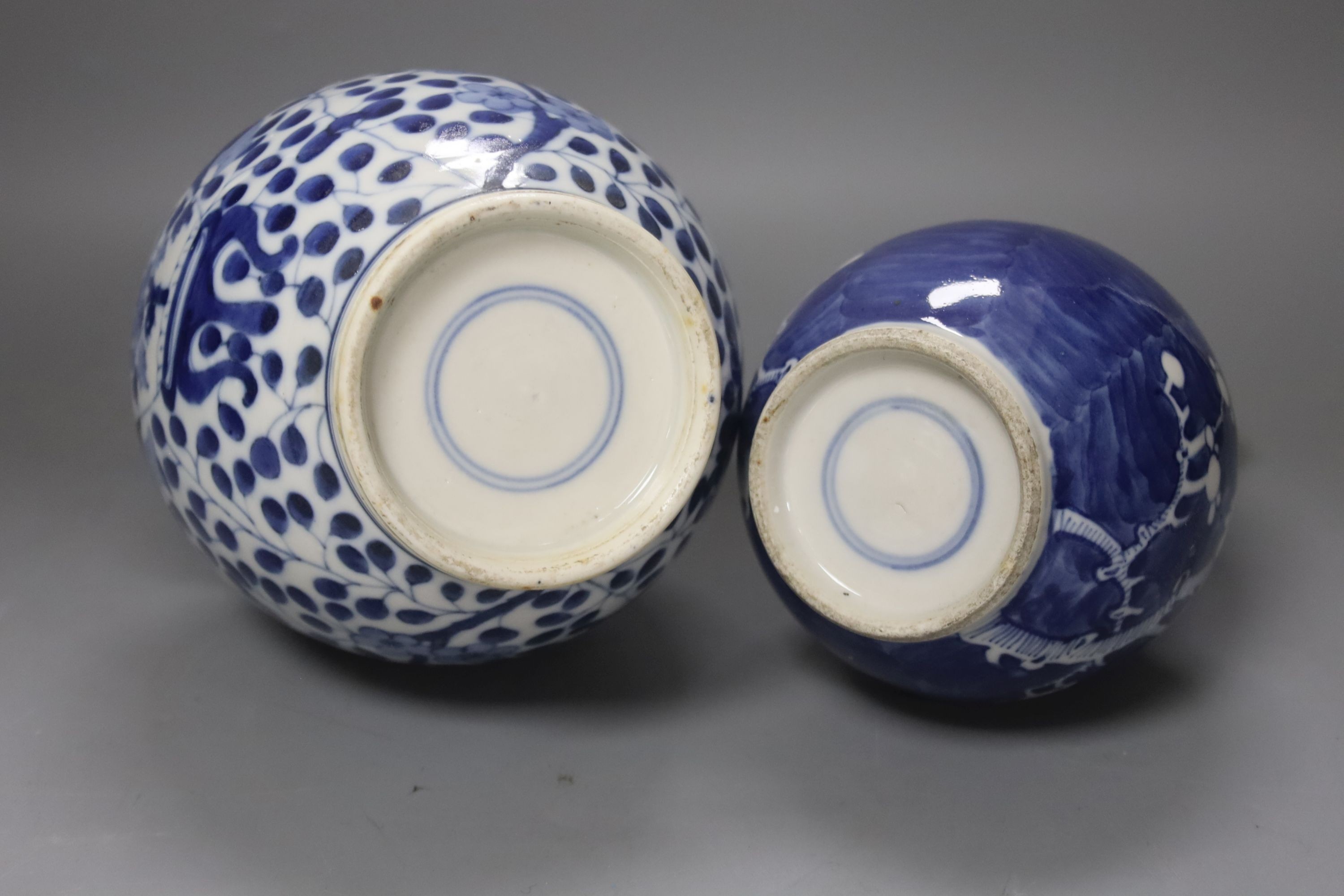 Two Chinese blue and white vases, tallest 29cm